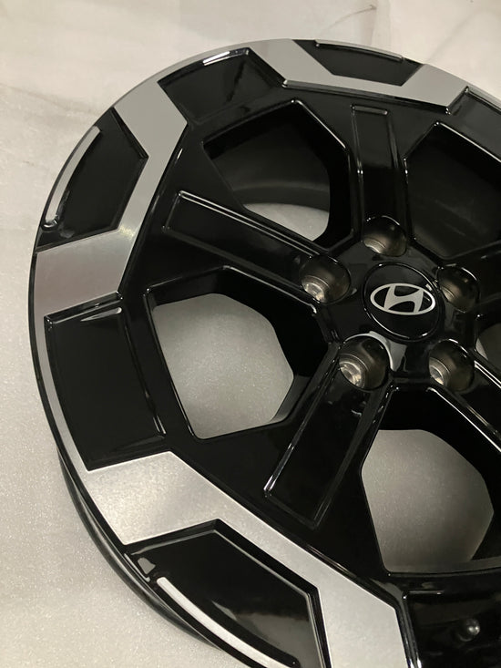 Single 2024 Hyundai Santa Fe Factory 18 Wheel OEM Palisade Rim Tucson Single