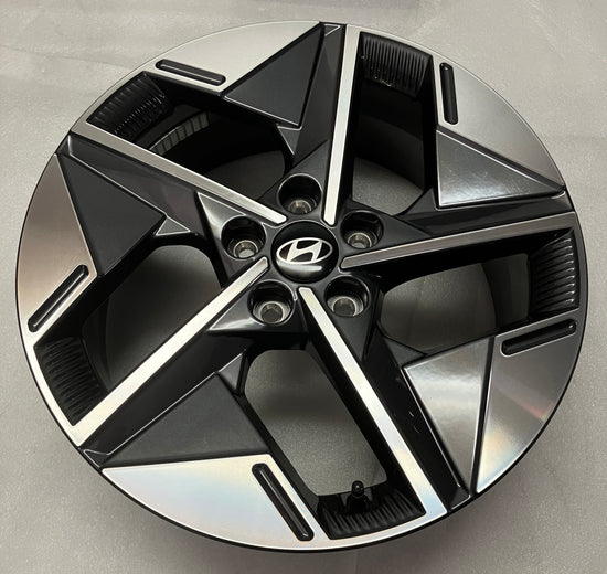 Single OEM Hyundai Tucson Factory Alloy Wheel Rim 52910-N7620 71106