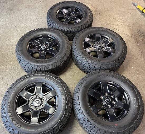 Sold Five 2024 Ford Bronco Factory 17 Wheels Tires OEM Rims 95292 Black Diamond 265/70/17 ATX