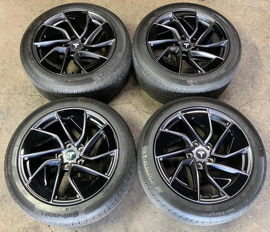 Sold 2025 2026 Factory Tesla Model S Plaid 19 Wheels Tires OEM Rims 19x95 19x10 Conti