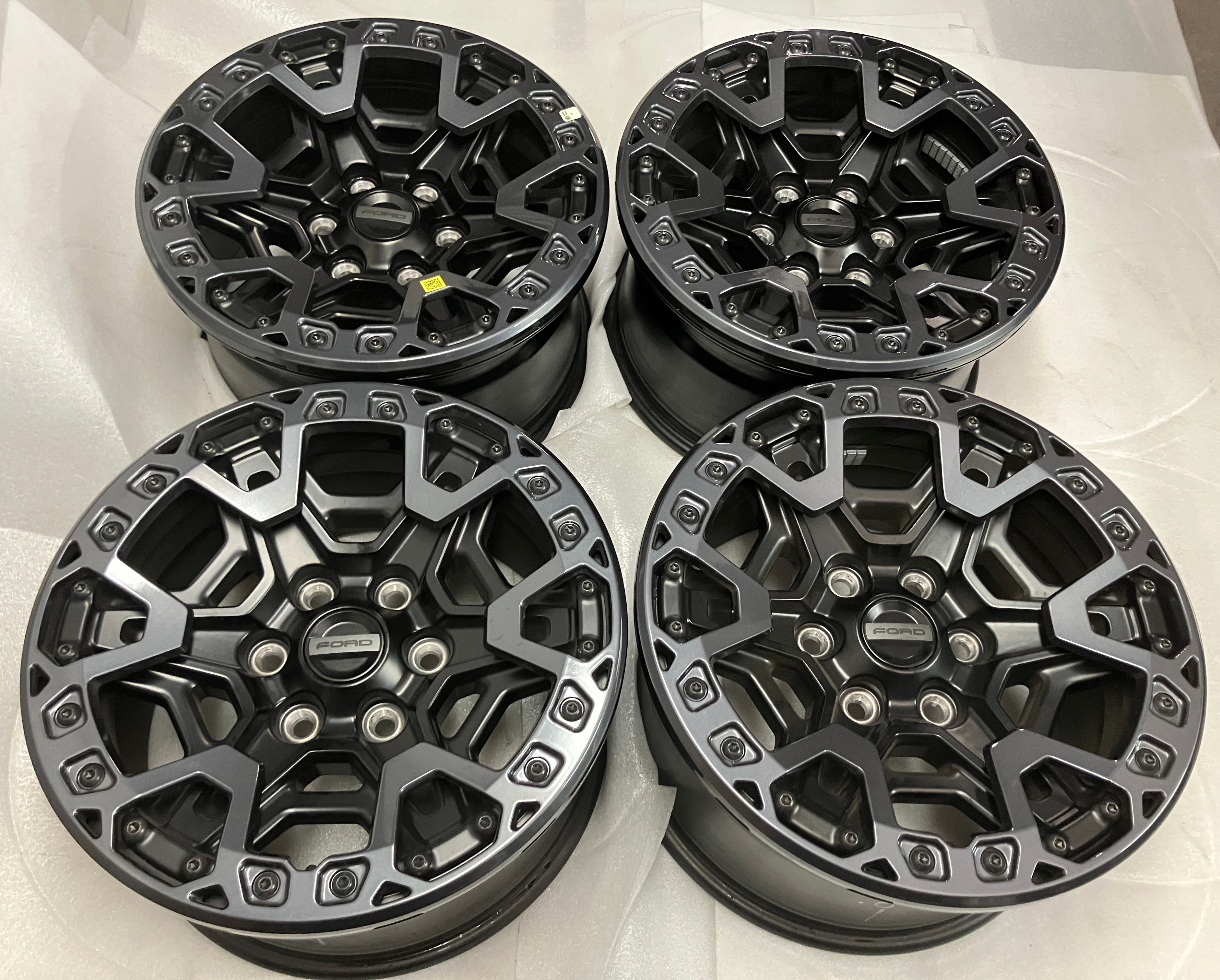 2024-2026 Ford F150 Raptor R OEM Wheels 17x8.5 6x135 +32 Matte