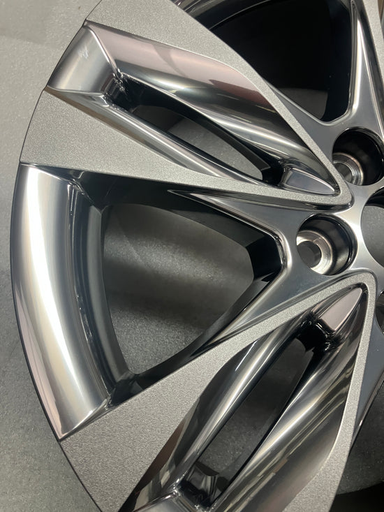 Sold One single 2022-2025 Toyota Sienna Factory 18 Wheel Rim 75283 OEM 4260D08020 CRM Clad