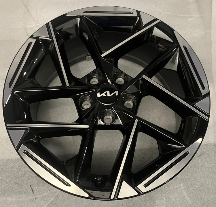 2025 2026 Kia K4 OEM 18" Black Machined Wheel Rim 18x8 5x114.3 +56mm | 52910GG300