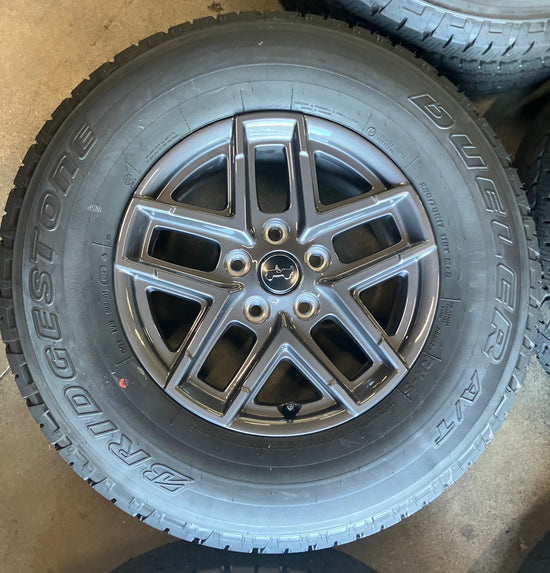 Five 2025 Jeep Wrangler Factory 17" Wheels Tires Rims OEM 04755591AA All Terrain 255/75/17