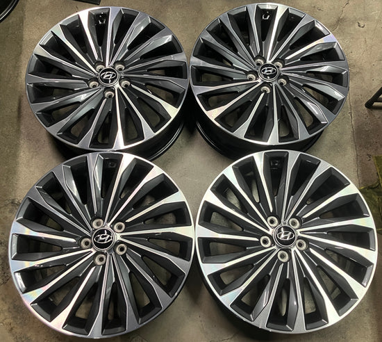 Sold Four 2025 Hyundai Palisade Calligraphy Factory 20 Wheels Oem 71048 Rims 52910S8820