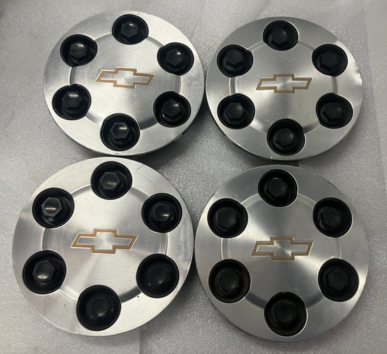 2004-2007 Chevrolet Tahoe Silverado 1500 Avalanche OEM Center Cap Set of 4 — Machined Finish with Silver Pockets | 9594520 | Interchange 5196