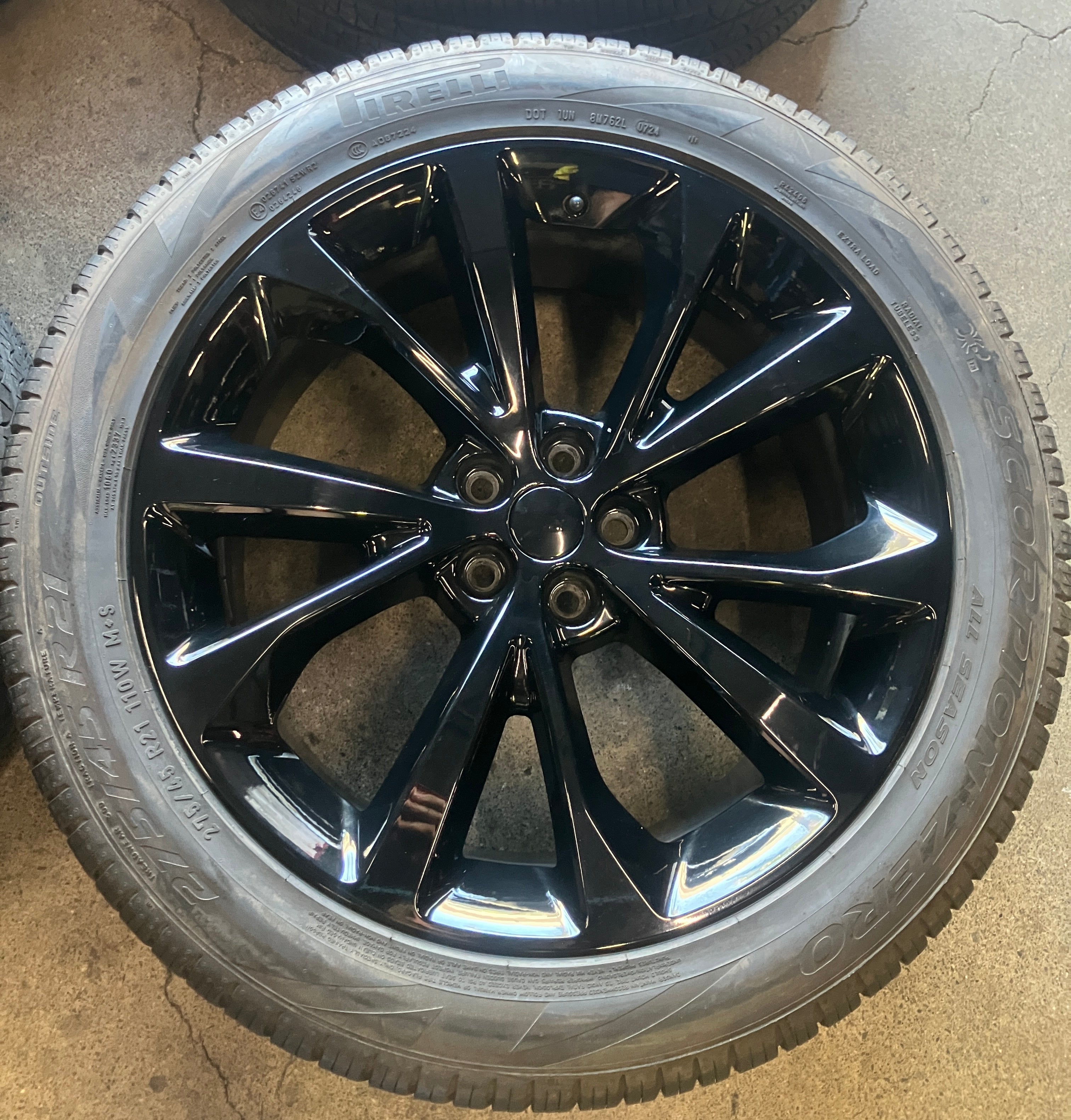 SCORPION TIRE TRUER タイヤセッター中古￼ 2020-2024 Ford Explorer OEM 21