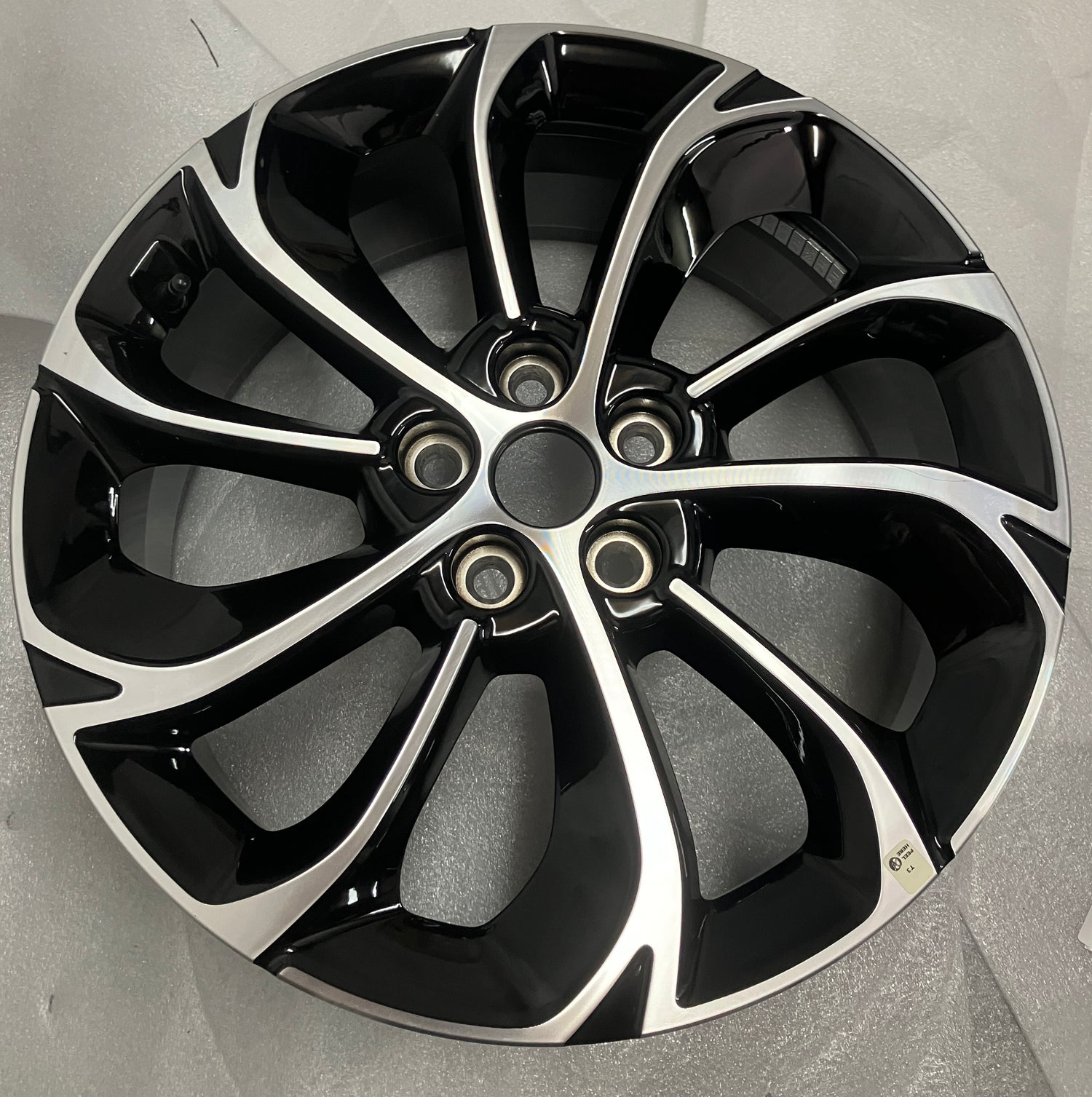2025-2026 Lincoln Nautilus Factory 19 Inch Machined Black Inlay OEM Single Wheel Rim
