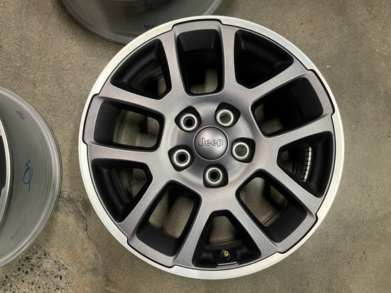 One 2024 Jeep Gladiator Factory 18 Wheel OEM Rim Rubicon 6KC89TRMAA Wrangler