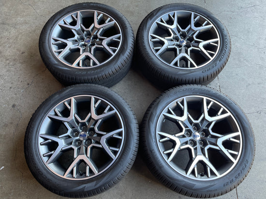 2025 Ford Explorer ST Factory 21 Wheels Tires OEM VB5J1007AA Rims 275/45/21 Pirelli