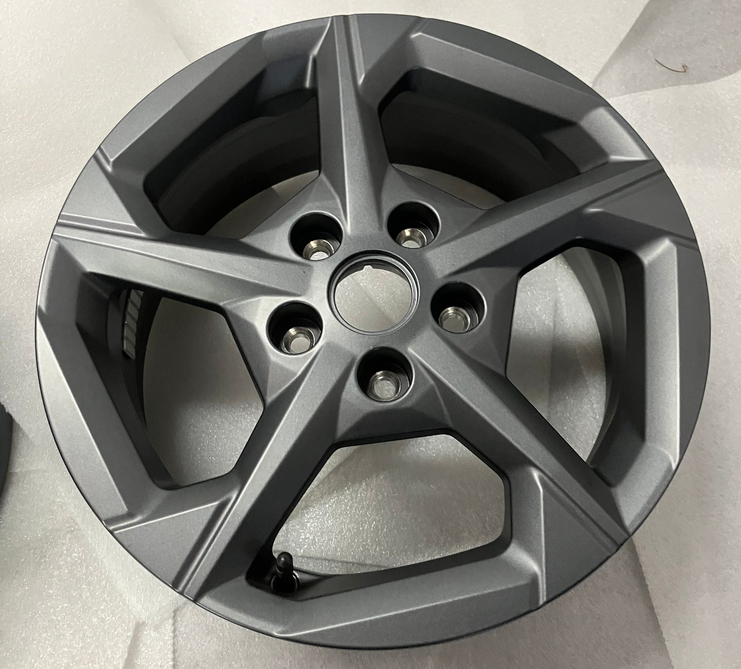 2024-2025 Kia K4 OEM 16" Charcoal Single Wheel Rim | 52910-GG100
