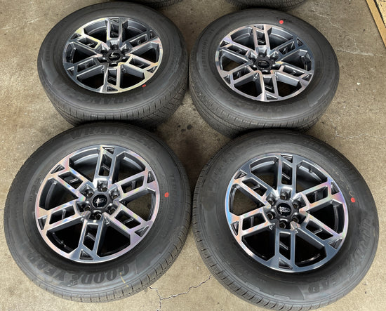 Sold2025 Ford Expedition Factory 20 Wheels Tires OEM RIMS SL141007FA GDY 275/60/20 F150