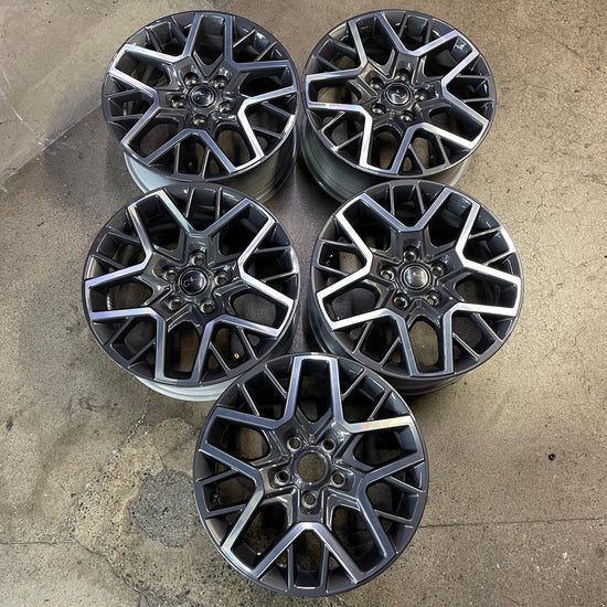 Sold Five 2025 Jeep Wrangler Factory 18 Wheels OEM Rims Gladiator 6SV84TRMAA