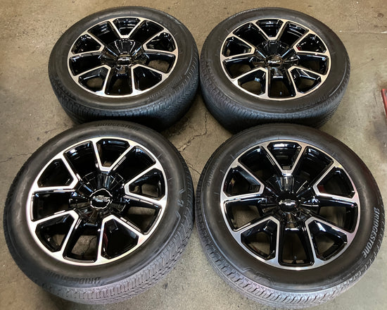 2025 Chevy Tahoe RST Factory 22 Wheels Tires OEM 23376234 Rims 275/50/22 Silverado