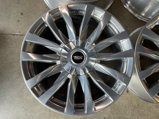Four 2024 2025 Cadillac Escalade Platinum Factory 22 Wheels OEM Rims 87835102
