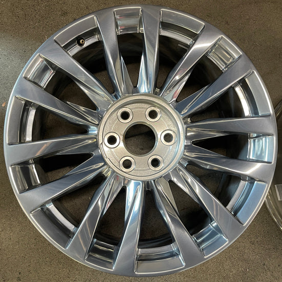 Single 2025 Cadillac Escalade Platinum Factory 22 Wheel OEM Rim 84460119 Polished