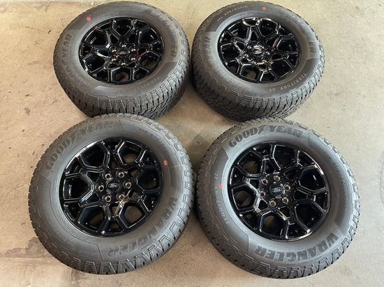 2025 Ford F150 Factory 18 Wheels Tires OEM 10340 Rims Gloss Black 275/65/18 Goodyear AT