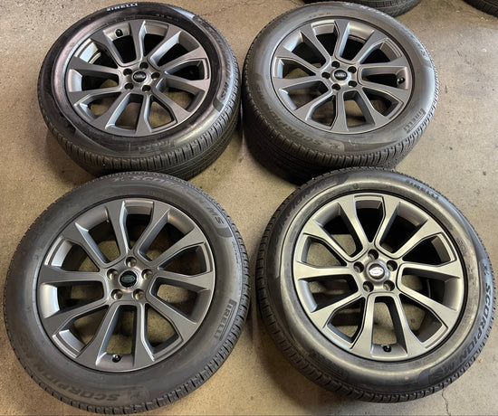 2025 Range Rover SV Factory 21 Wheels Tires Rims OEM N9XMEB Pirelli 275/50/21 Gray
