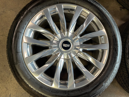 2024 Cadillac Escalade Platinum Factory 22 Wheels Tires OEM Rims Polished BDS 275/50/22
