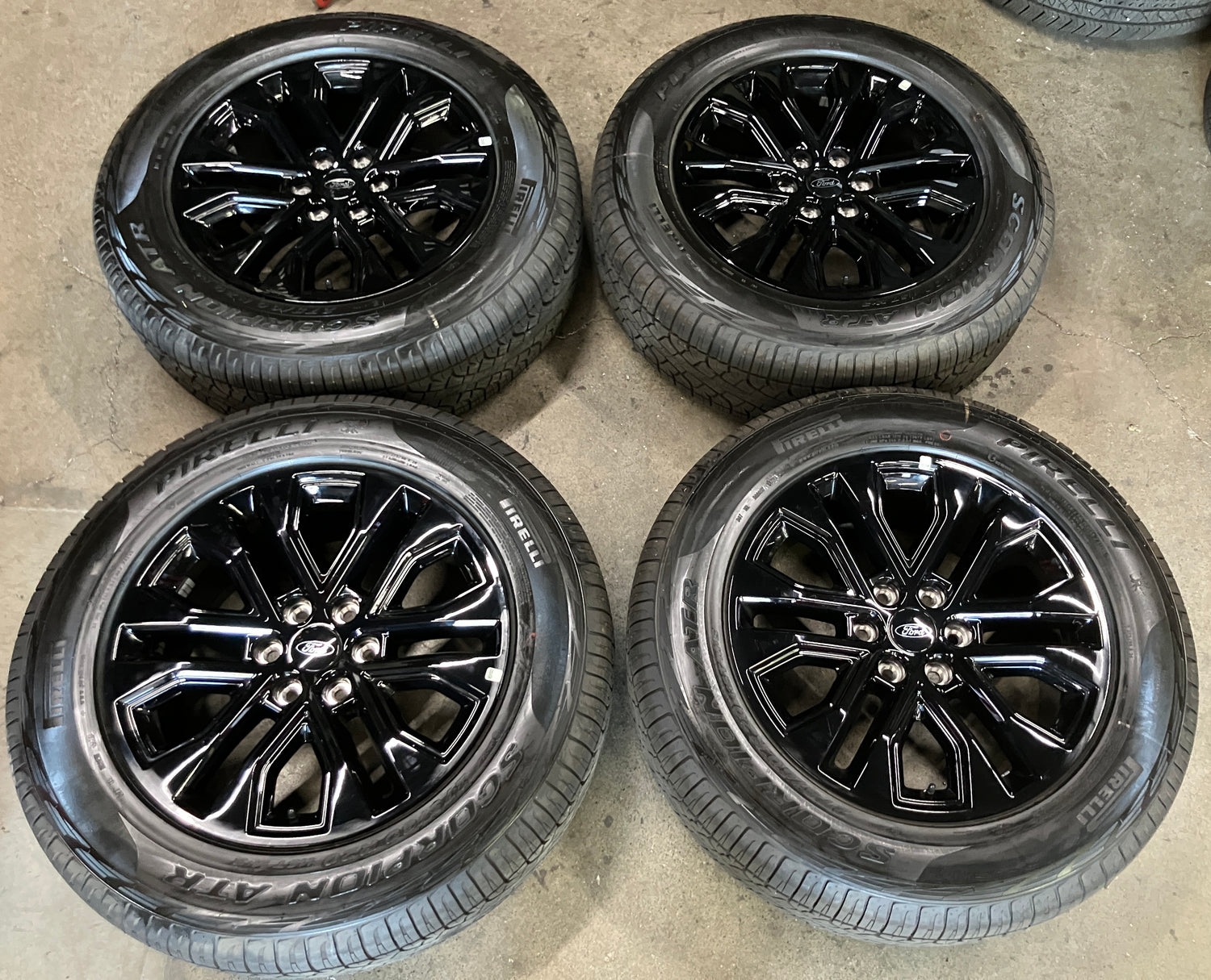 2005-2026 Ford F150 Lariat OEM 20" Gloss Black Wheel/Rim Tire Set of 4 | RL3J1007BA 10619

