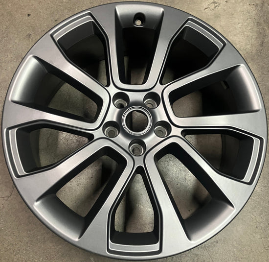 One (1) 2025 Range Rover SV Factory 21 Wheel OEM Rim N9XMEB Gray N9X2DB