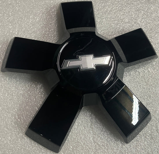 One Single Chevy Camaro black wheel center cap 23490330