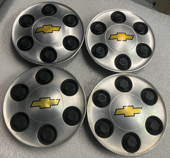 Sold Set of 4 Chevy Silverado Tahoe 1500 center caps PN 9596341
