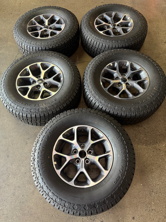 Set of 5 Take Off 2024 2025 Jeep Wrangler Gladiator 17 wheels Tires 285/70/17 Advanta ATX