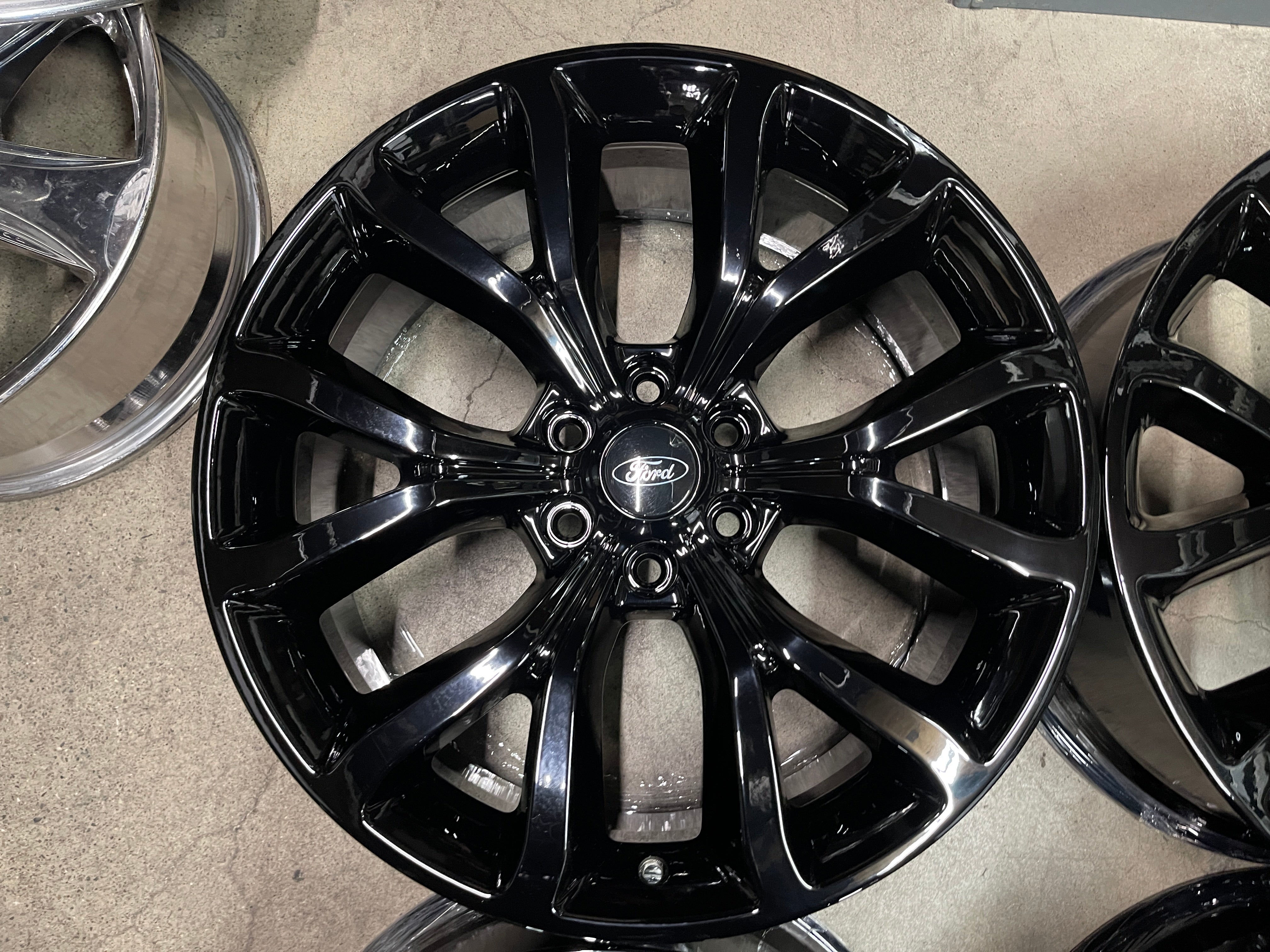 Single 18 Inch OEM Wheel/Rim For Ford Expedition 2022-2024 – Black Machined (NL14-1007-CA)