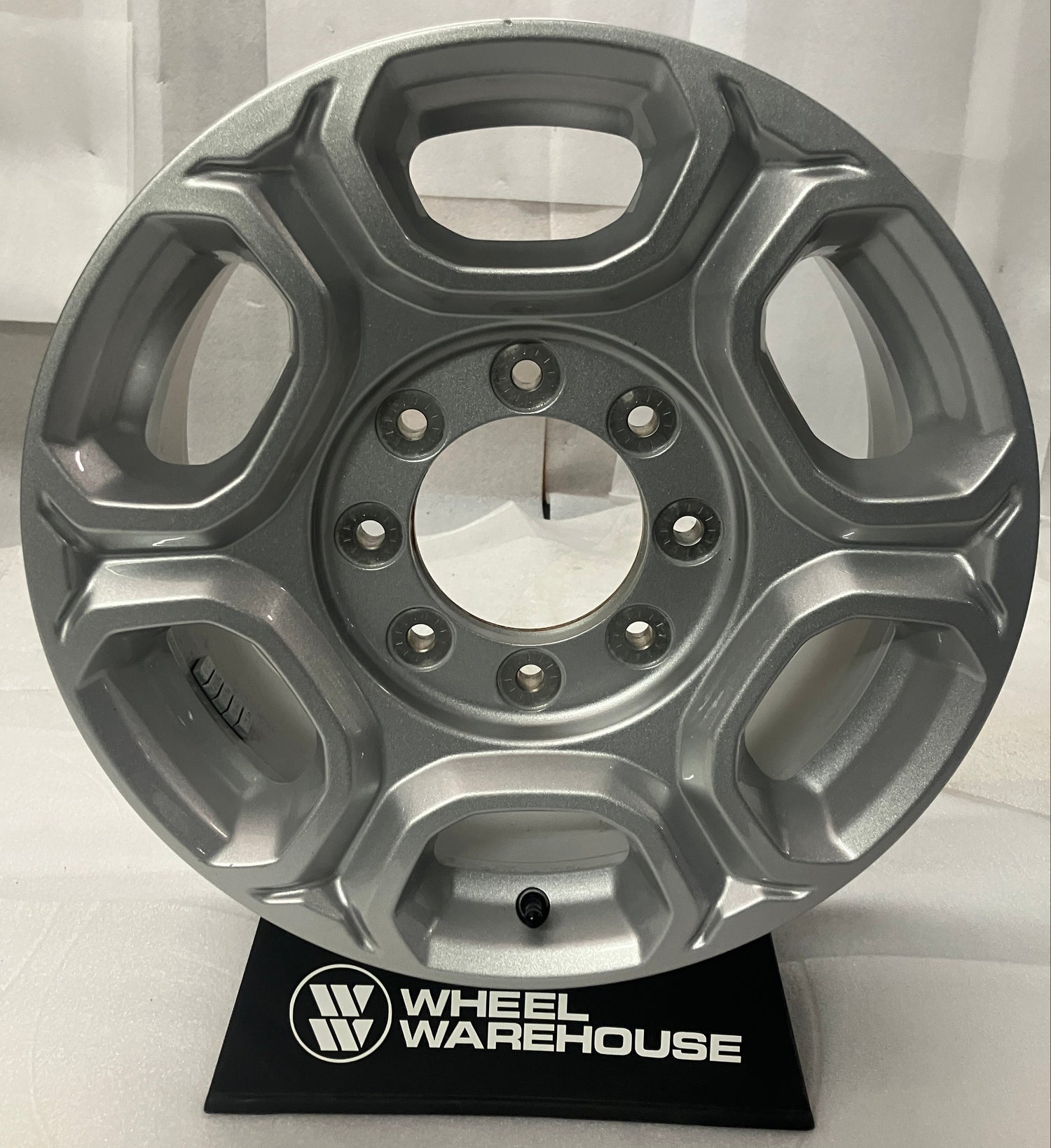 2023-2026 Ford F250 F350 OEM 18 Inch Silver Wheel Rim
