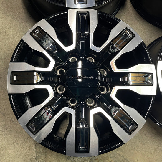 Four 2025 GMC Sierra Denali Ultimate HD2500 Factory 20" Wheels OEM 84830459 Chrome Inserts