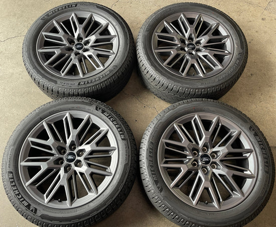 Four 2025 Ford Expedition Factory 22" Wheels Tires OEM Rims F150 Michelin 2755022