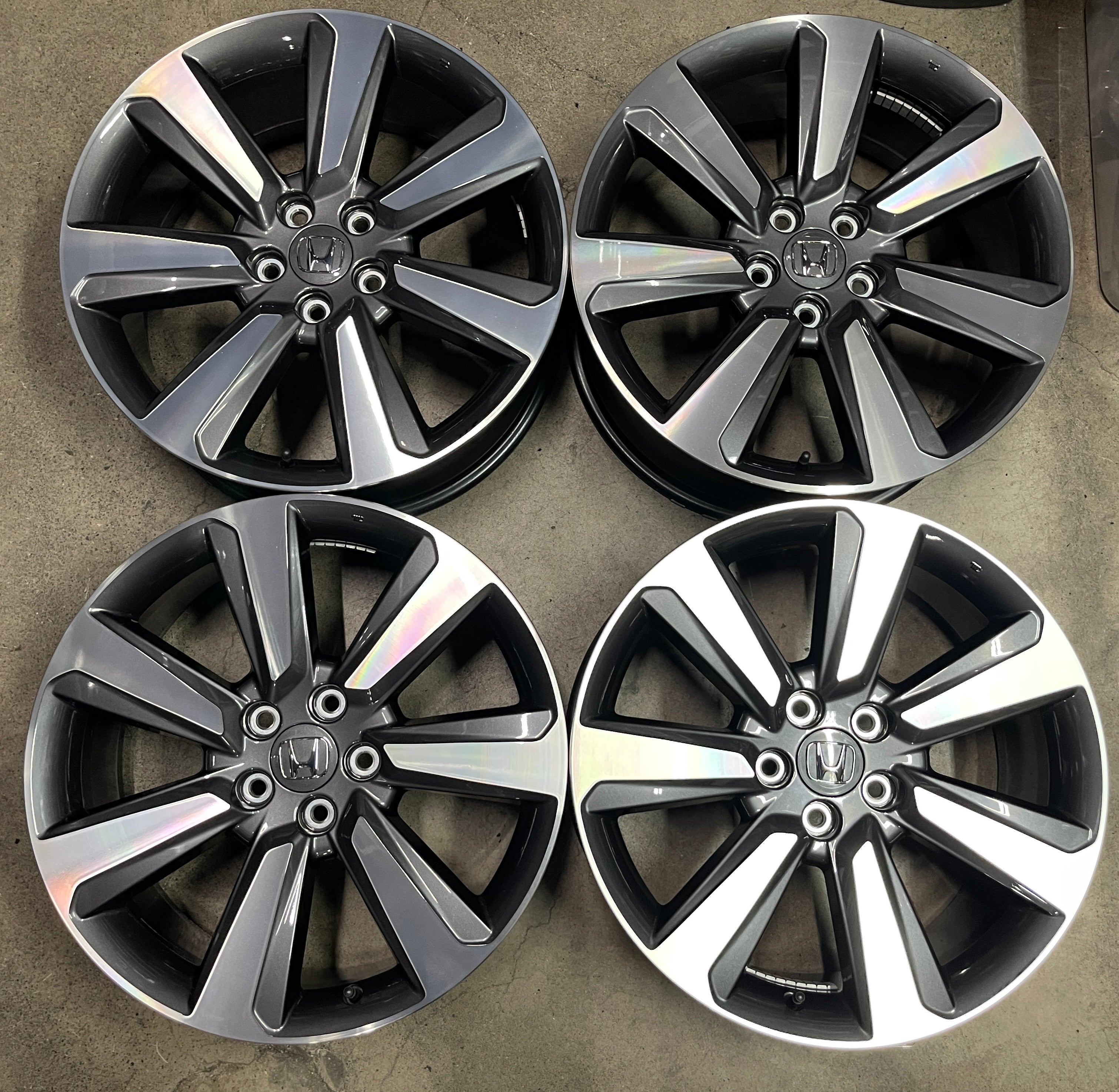 2025 Honda Pilot Elite OEM Wheels Rims 20x8 +50 Machined Face