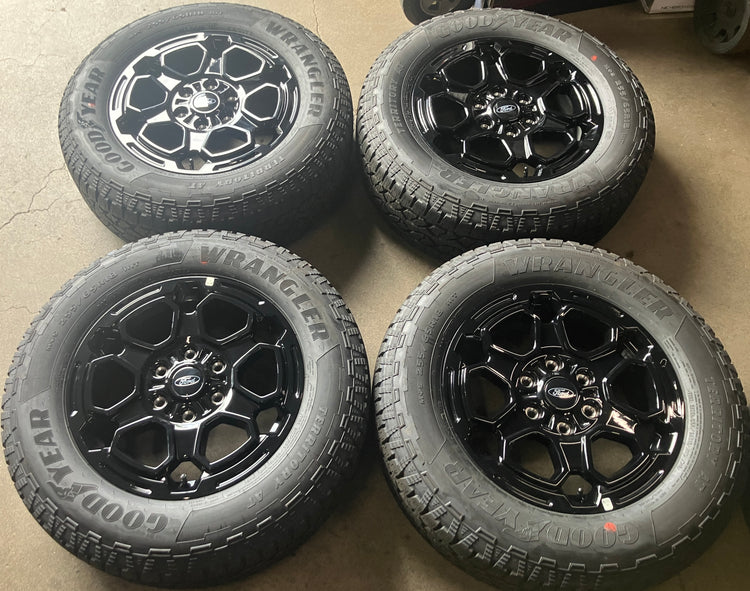2025 Ford Ranger 18 Inch OEM Gloss Black Wheel Rim Tire Set of 4 Take Off

