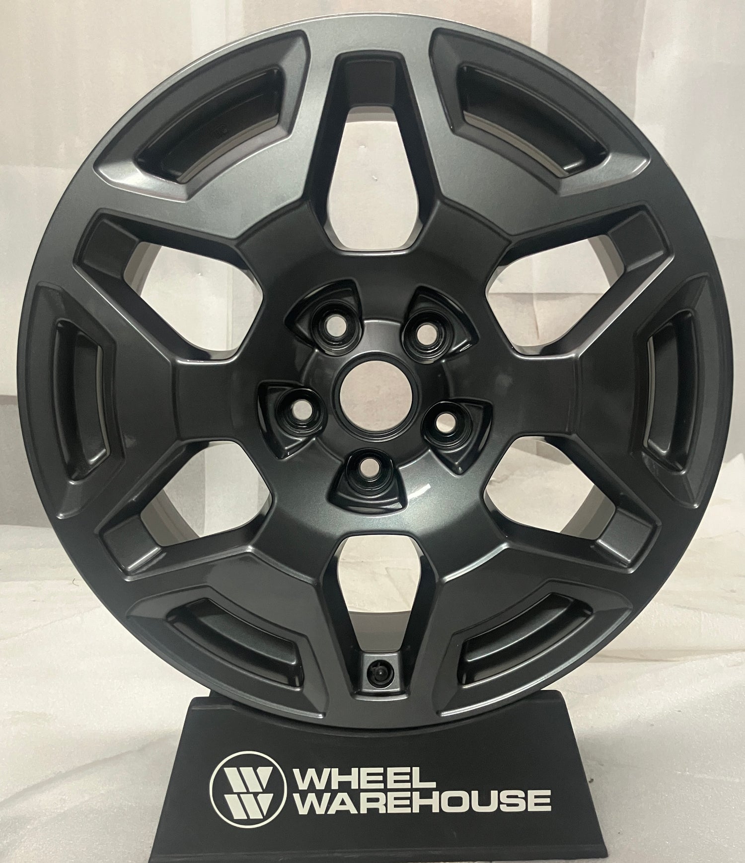 2026 Subaru Legacy OEM 18" Dark Gray Wheel Rim 9WC576819573 68977A
