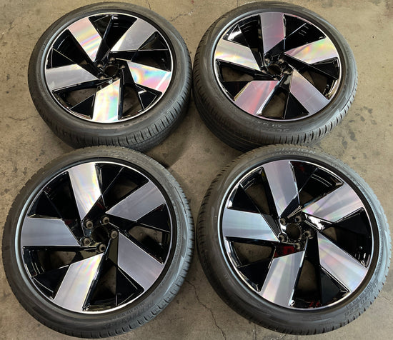 2024 Volvo XC40 Factory 20 Wheels Tires OEM Rims 321436297 255/40/20 Pirelli