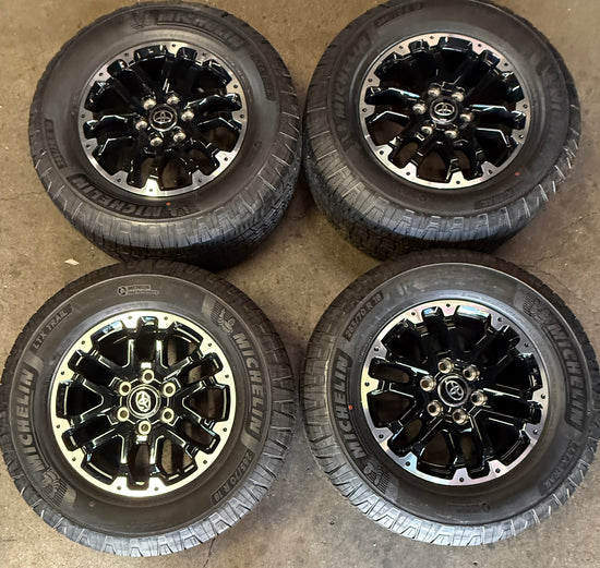 2025 Toyota Tundra TSS 18 Wheels Tires Rims 95407 OEM Black Michelin 265/70/18