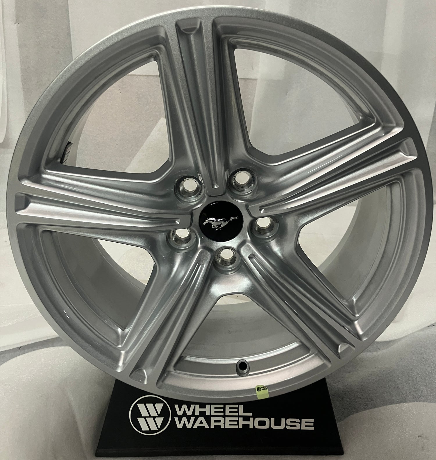 2026 Ford Mustang 18" OEM Silver Wheel Rim PR3C1007AA 10780B

