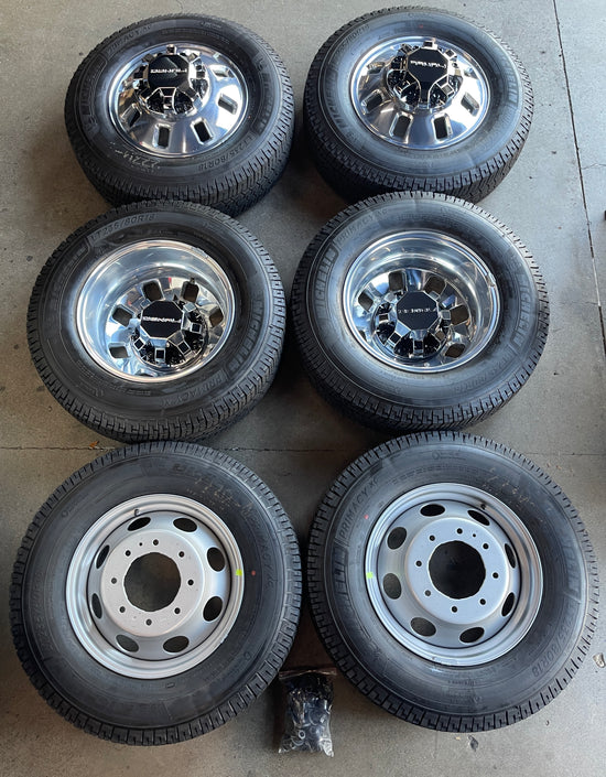 Sold Six (6) 2025 GMC Sierra 3500 HD Denali Dually Factory 18 Wheels Tires Rims OEM 8x210