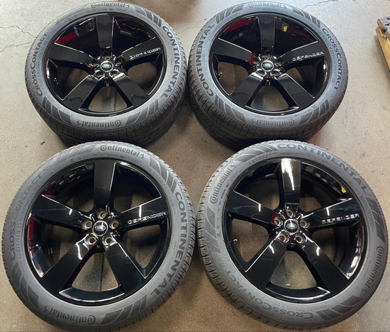 Four 2025 Range Rover Defender factory 22 Wheels Tires RIMS OEM Black L8BM1007AD