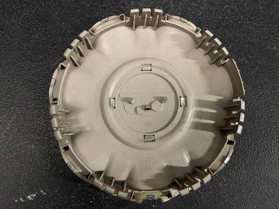 One 2021-2024 Cadillac Escalade Platinum 22" Factory Wheel OEM Polished Center Cap 84460122