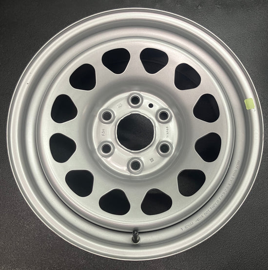 Single (1) 2025 Chevy Silverado GMC Sierra 1500 17 Steel Wheel Rim 8130 OEM 84440191