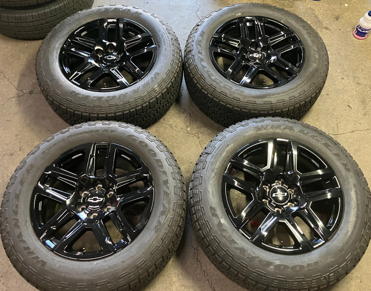 2023-2026 Chevy Silverado 1500 Trail Boss OEM 20 inch Gloss Black Wheel Rim Tire Set of 4, Goodyear Trail Runner AT 275/60R20, OEM 23377017, Interchange 14030A
