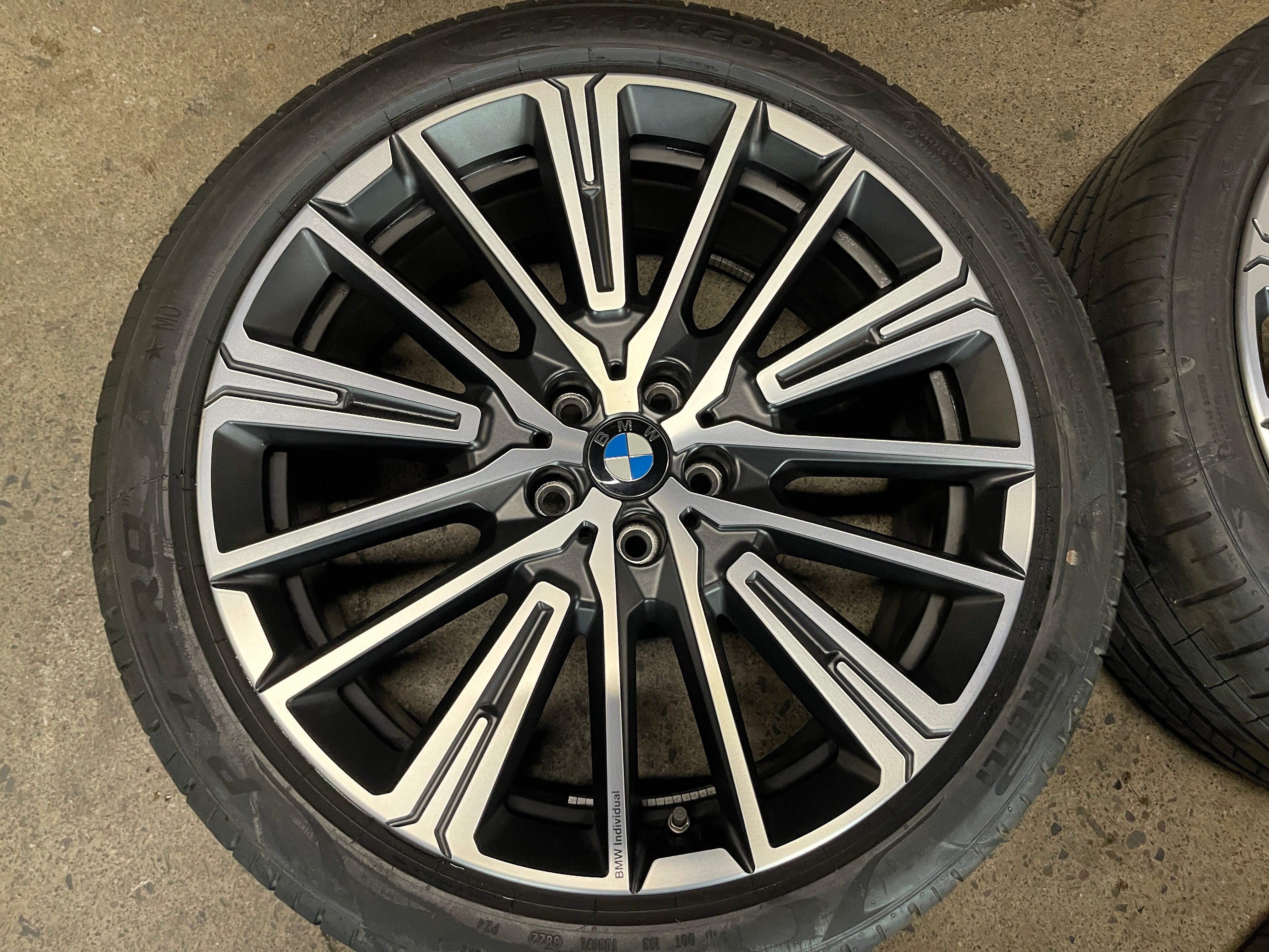 2023-2024 BMW X1 X2 OEM 20