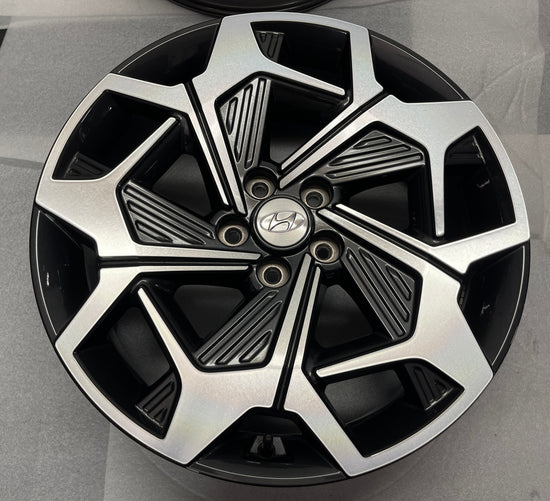 (1) Single 2022 Hyundai Palisade Factory 20 Wheel OEM Rim 52910S8350