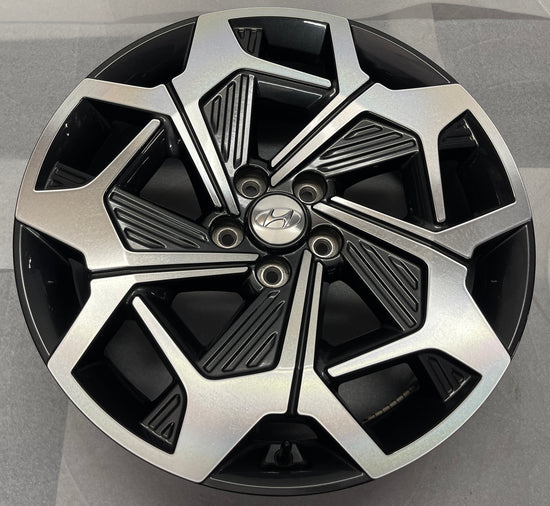 (1) One 2022 Hyundai Palisade Factory 20 Wheel OEM Rim 52910S8350