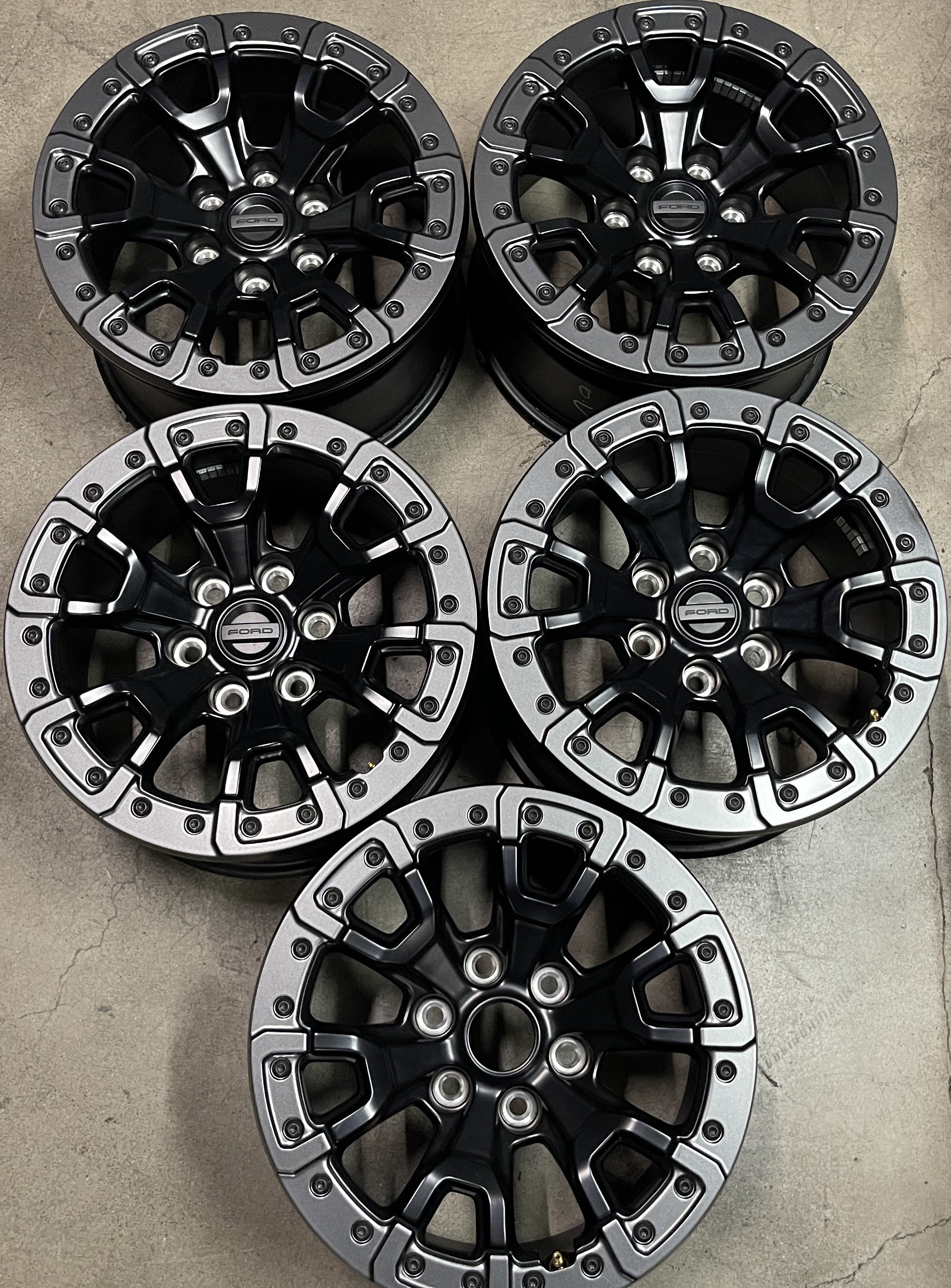 FIVE 2024 FORD BRONCO R FACTORY 17 WHEELS OEM RAPTOR RIMS BEAD LOCK 6x ...