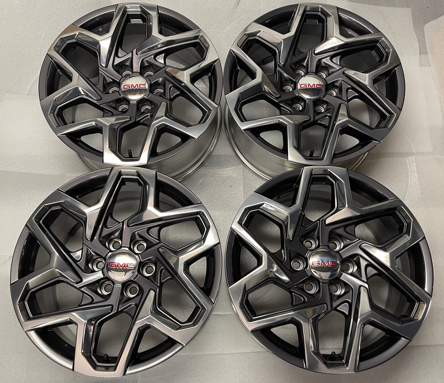 2022-2026 GMC Yukon Denali Sierra 1500 Factory 20 Inch Polished Gray OEM Wheel Rim Set of 4
