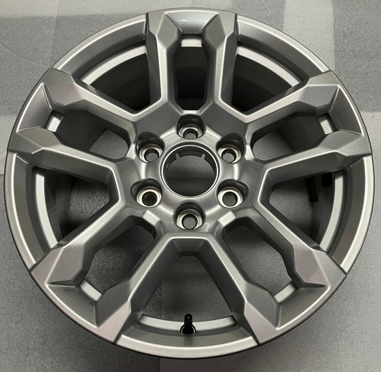 Single 2025 Chevy Silverado Tahoe Suburban Factory 18 Wheel Rim OEM 84775274 14091