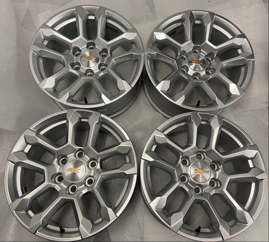SoCal Wheels - 1999-2025 Chevy Silverado Tahoe Suburban 18 Inch OEM Silver Wheel Set of 4 Take Off